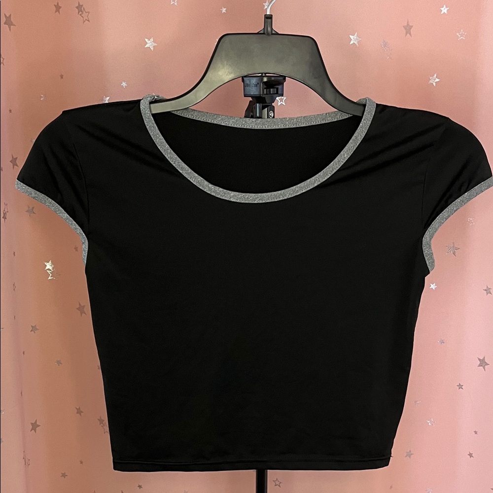 Black and Gray Women's Gym Crop Top